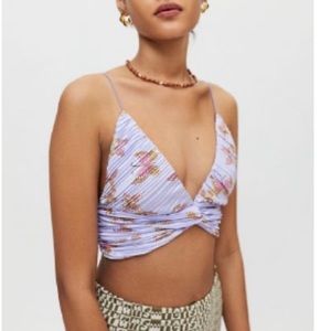 Uo samara twist -front cropped top